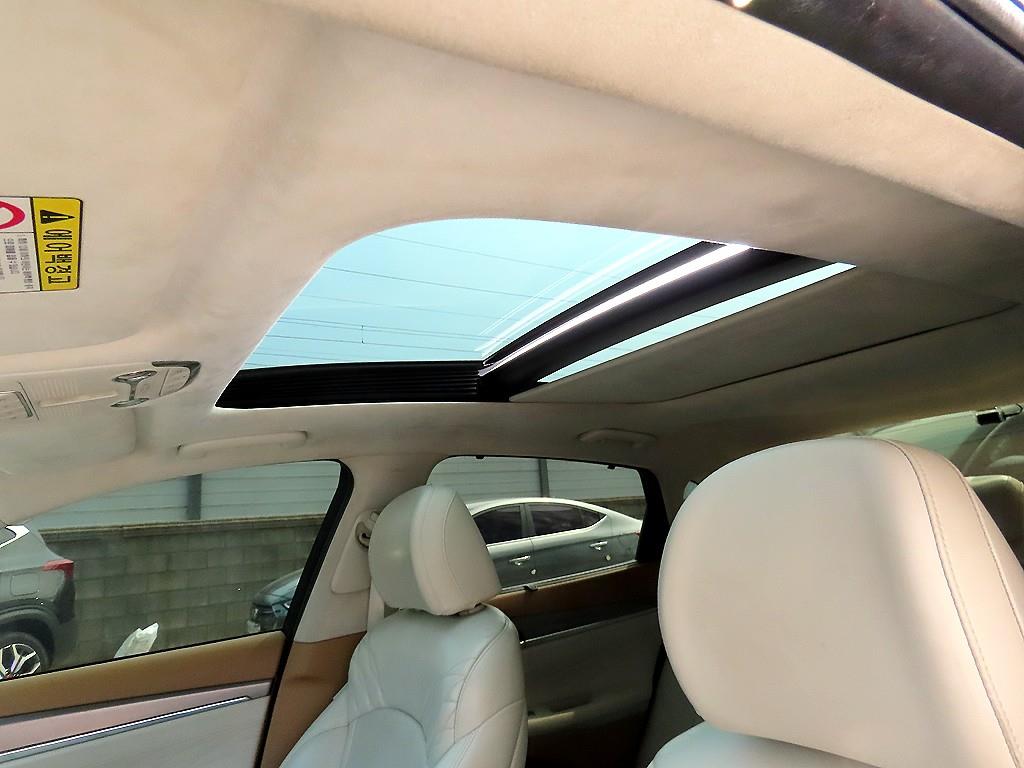 Hyundai Grandeur — photo 16
