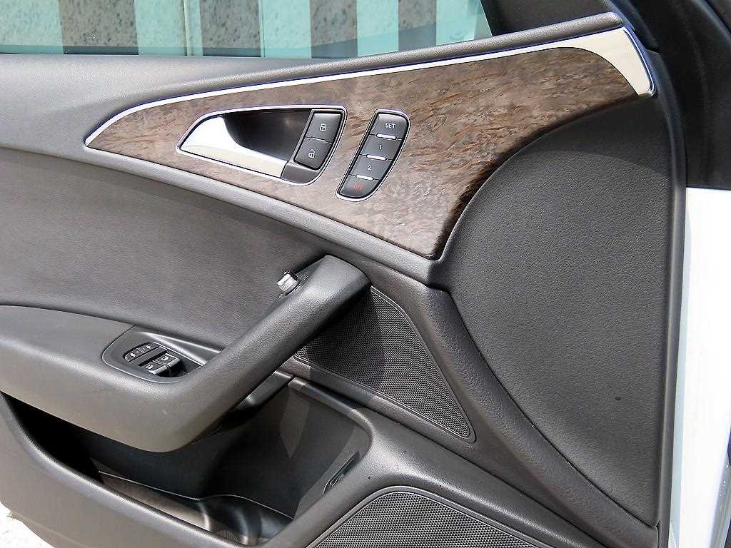 Audi A6 — photo 12