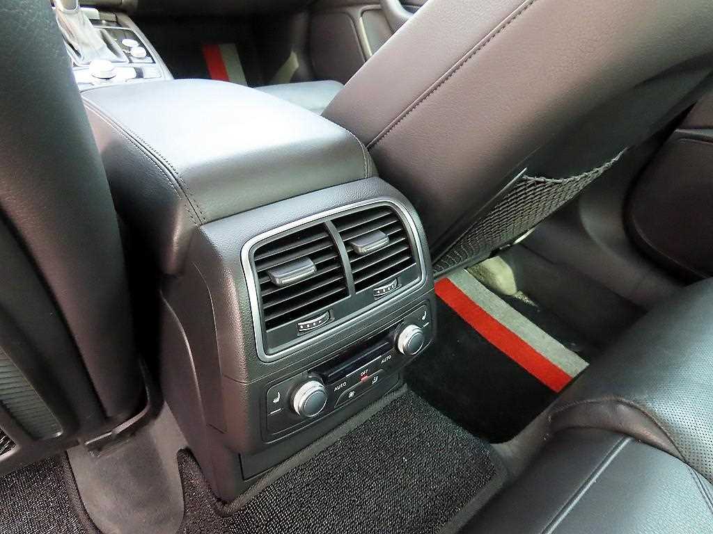 Audi A6 — photo 16