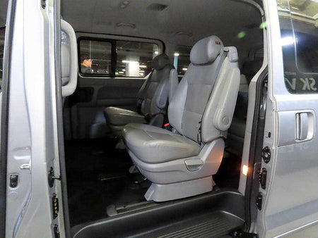 Hyundai Starex — photo 06