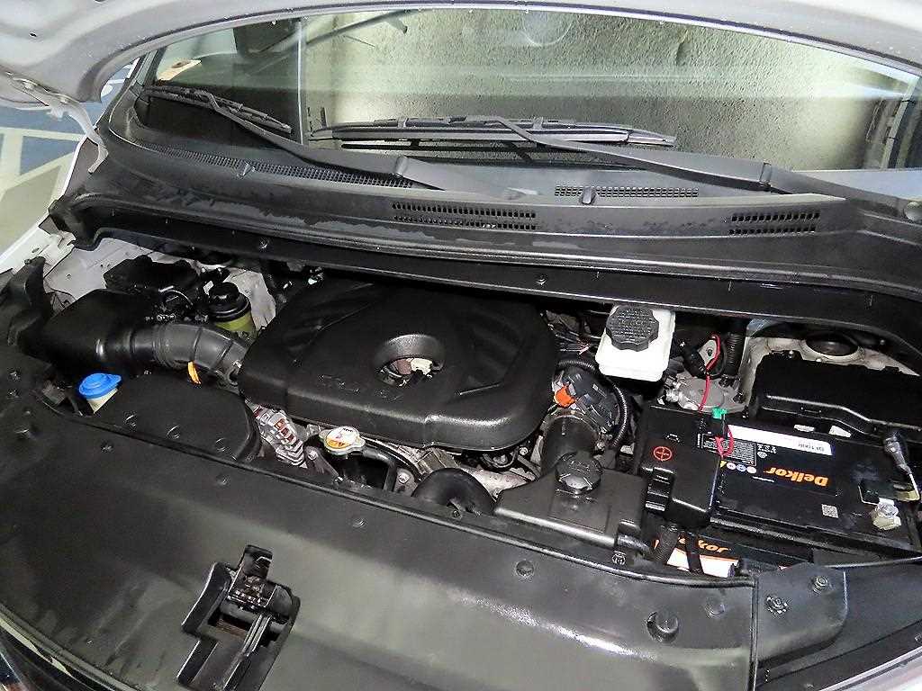 Hyundai Starex — photo 19