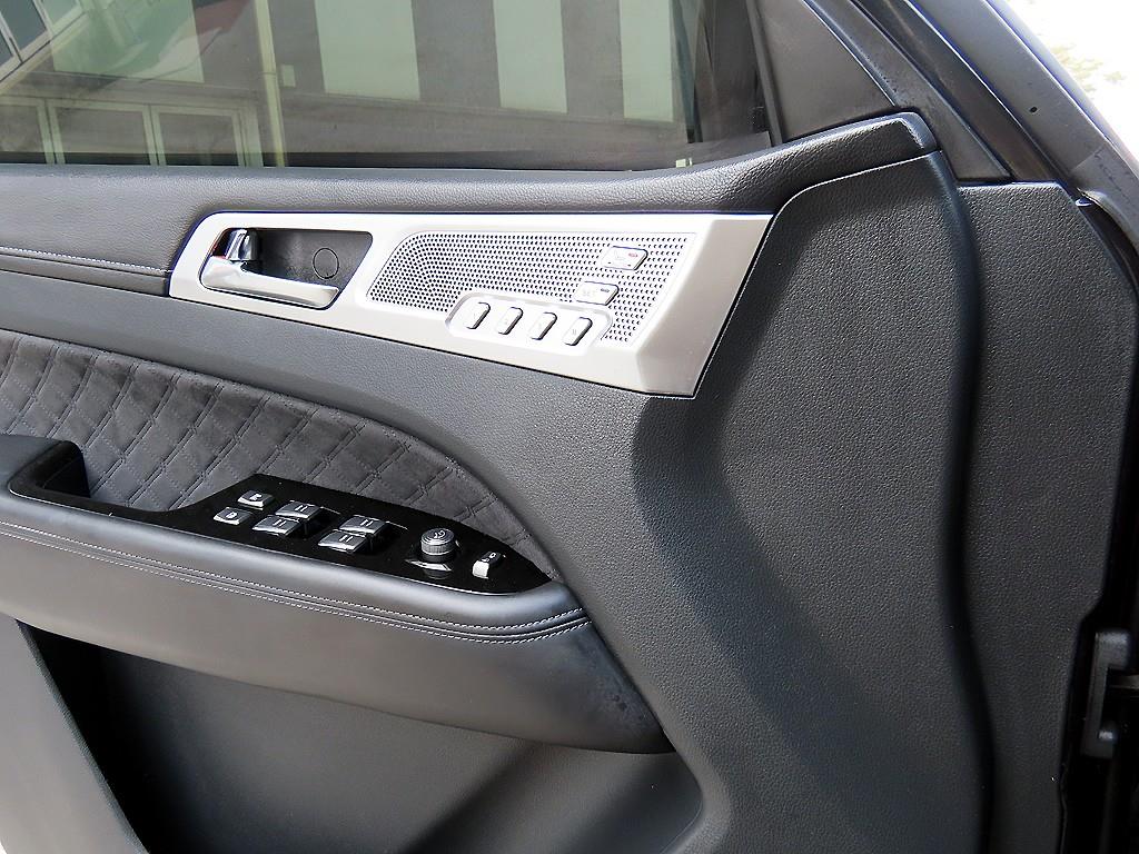 KGM Rexton — photo 11