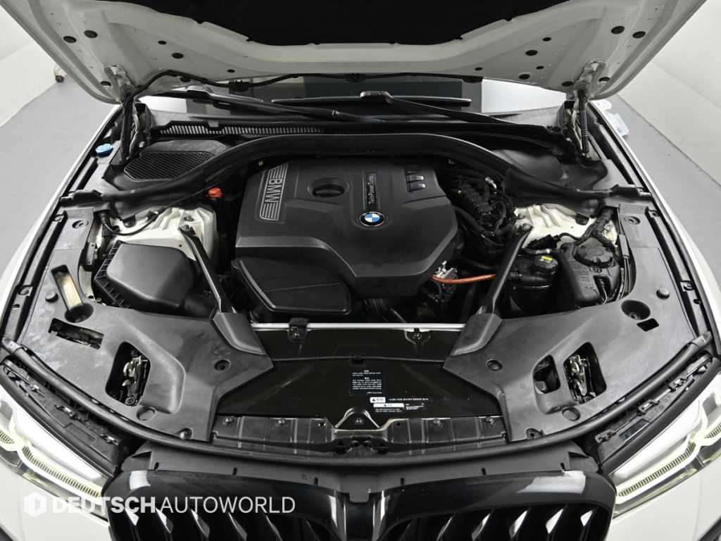 BMW 5-Series — photo 06