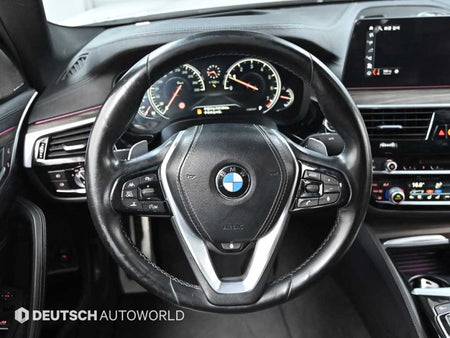 BMW 5-Series — photo 13