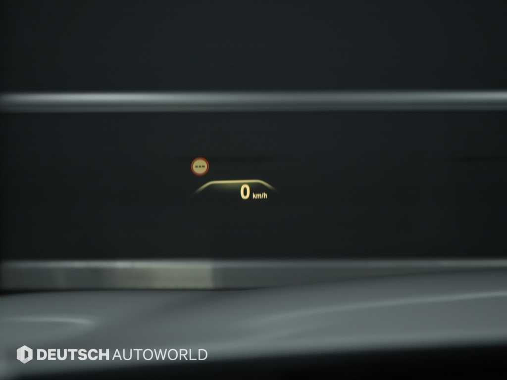 BMW 5-Series — photo 17