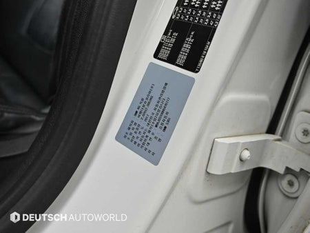 BMW 5-Series — photo 20