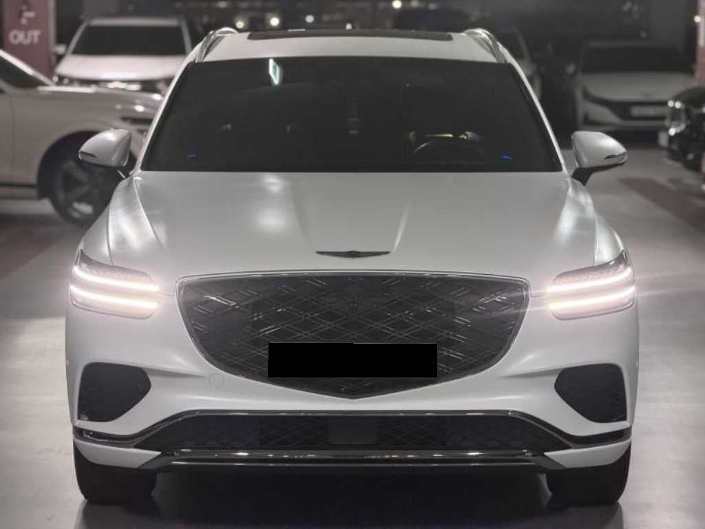 Genesis GV70 — photo 03