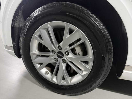 Genesis GV70 — photo 06