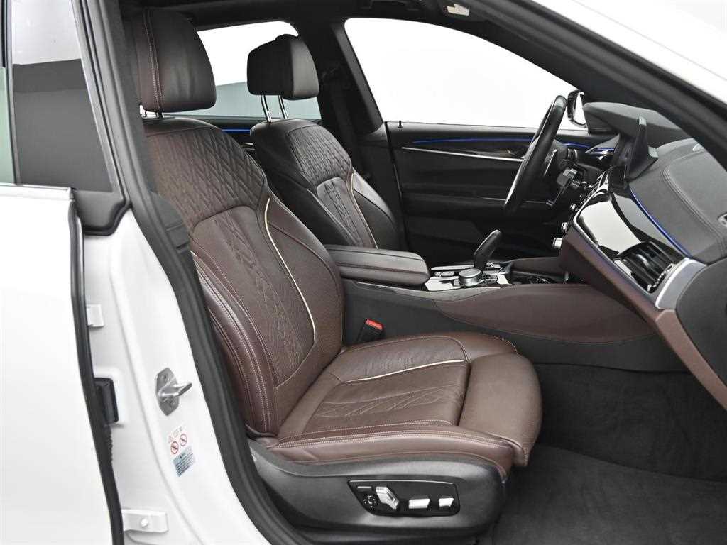 BMW Gran Turismo — photo 01