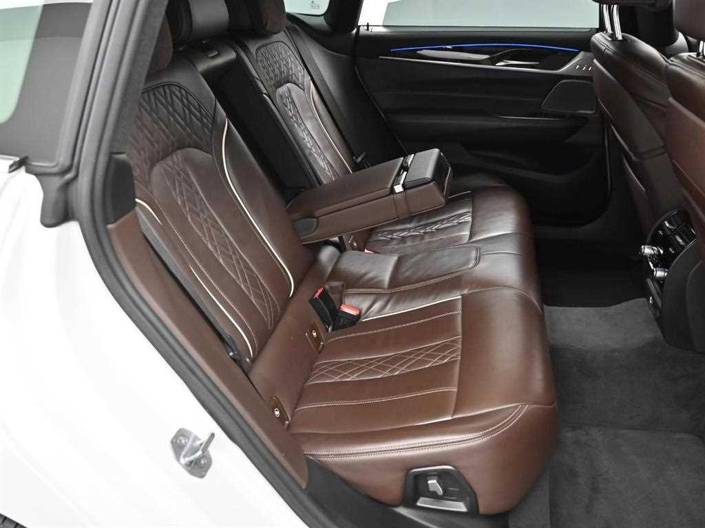 BMW Gran Turismo — photo 12