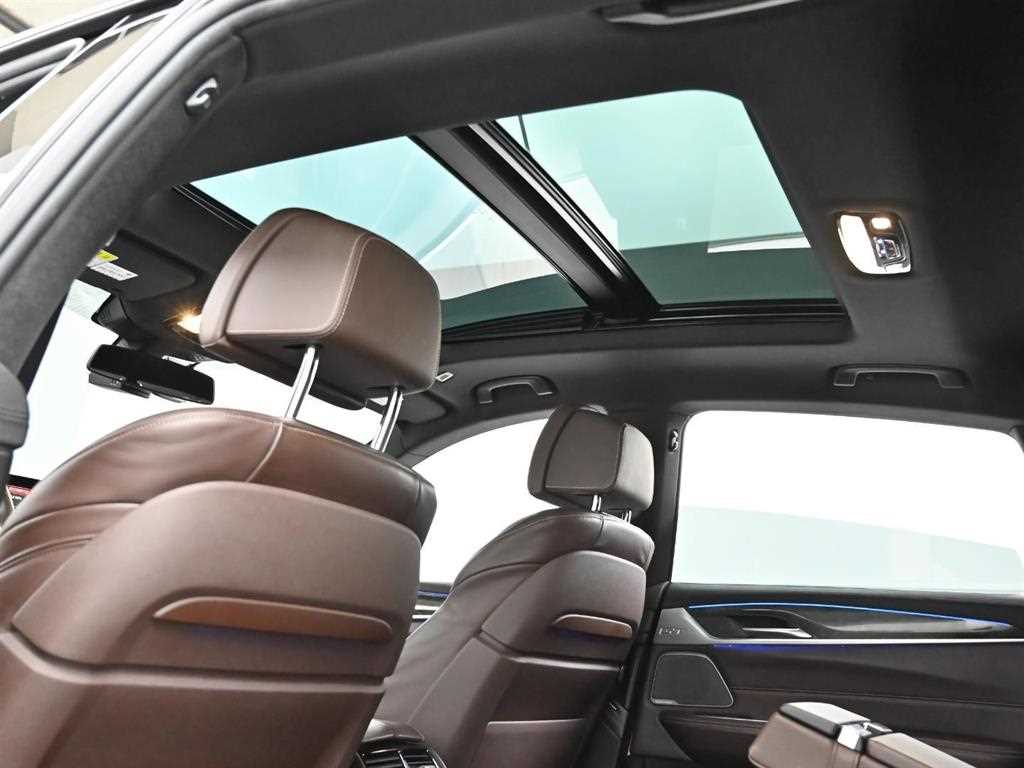 BMW Gran Turismo — photo 18