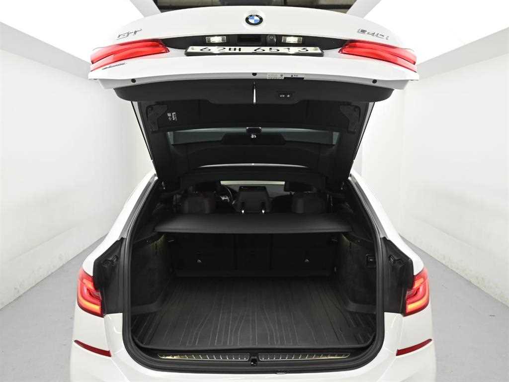 BMW Gran Turismo — photo 19