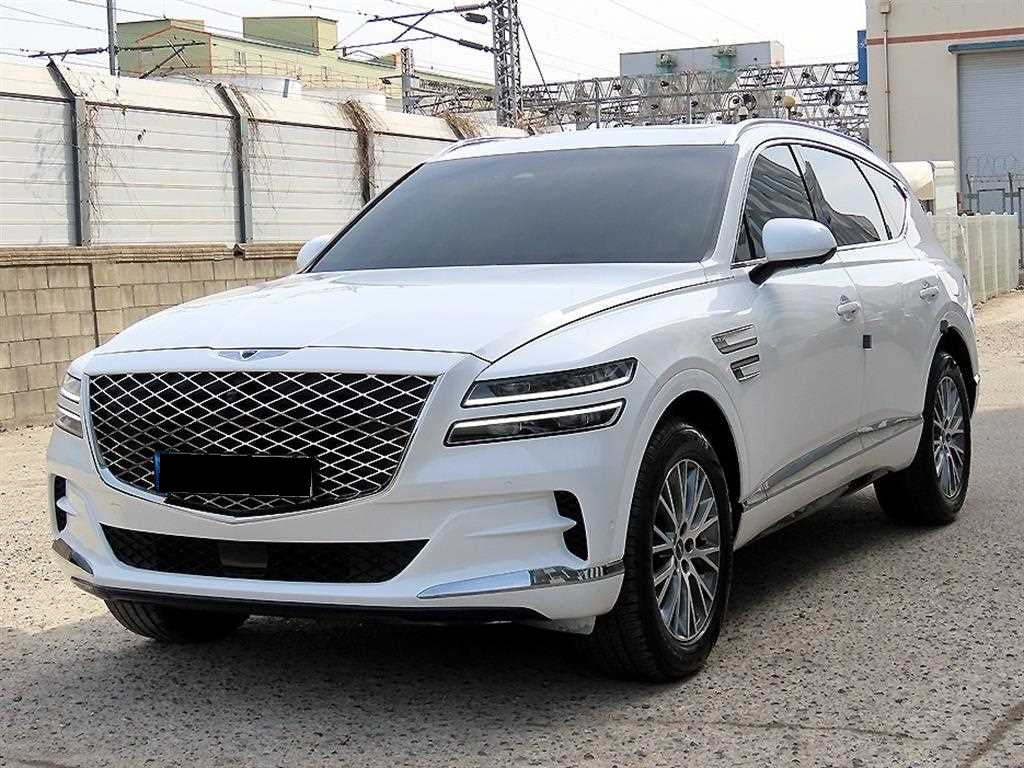 Genesis GV80 — photo 01