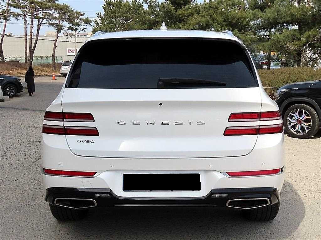 Genesis GV80 — photo 04