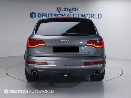 Audi Q7 — photo 03