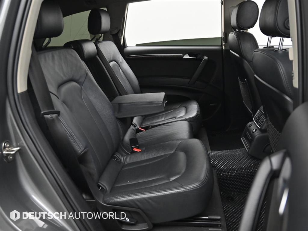 Audi Q7 — photo 11