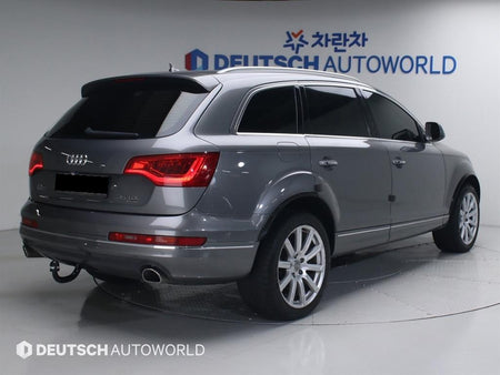 Audi Q7 — photo 20