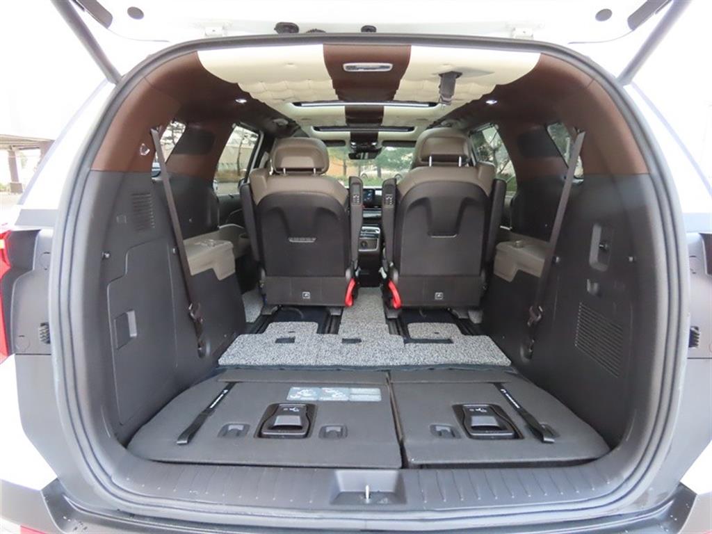 Kia Carnival — photo 05
