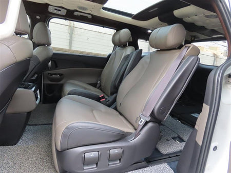 Kia Carnival — photo 08