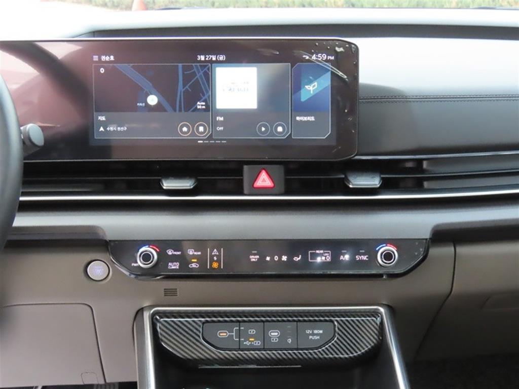 Kia Carnival — photo 11