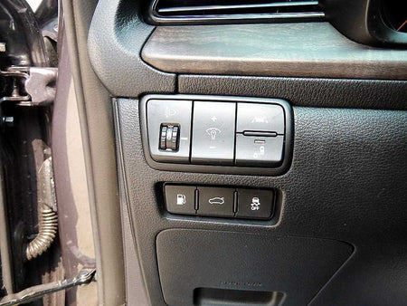 Kia K7 — photo 12
