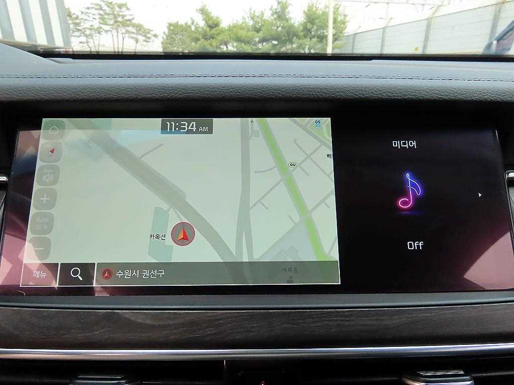 Kia K7 — photo 14