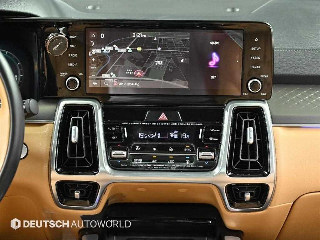 Kia Sorento — photo 14