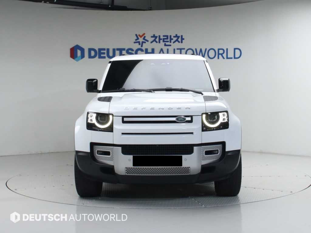 Land Rover Defender — photo 03