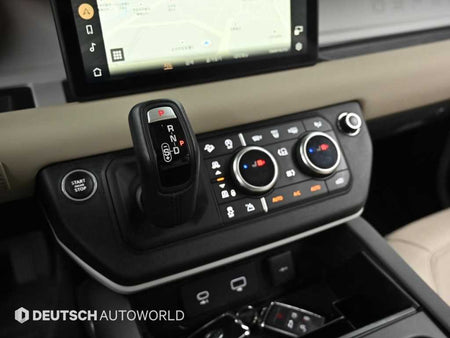 Land Rover Defender — photo 09