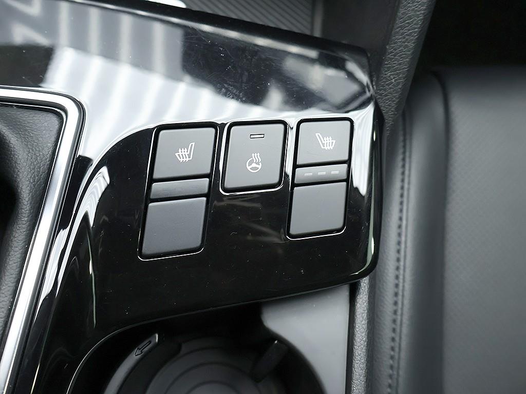Kia Sportage — photo 16