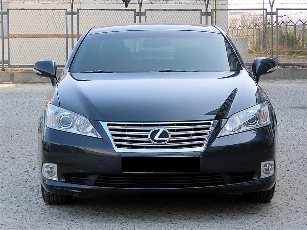 Lexus ES — photo 01