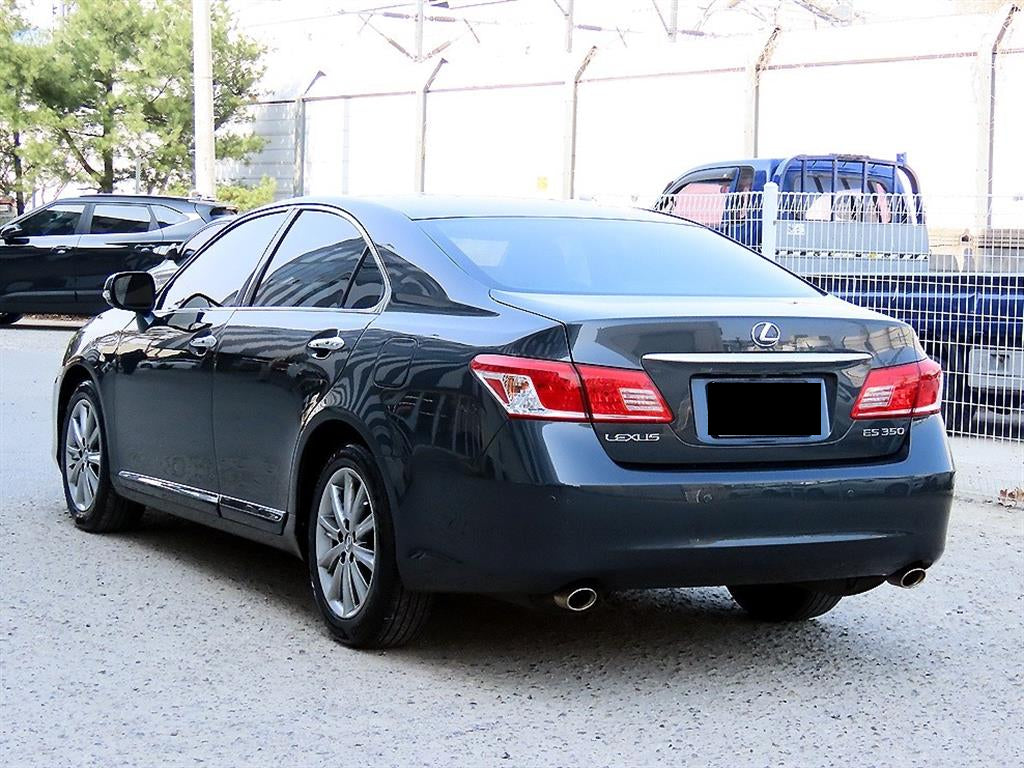 Lexus ES — photo 03