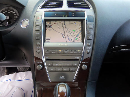 Lexus ES — photo 13
