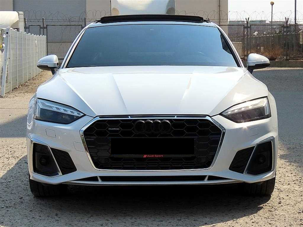 Audi A5 — photo 01