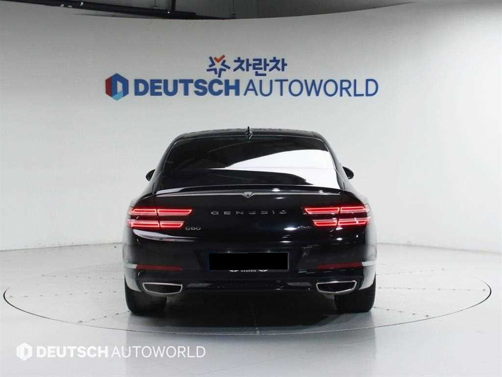 Genesis G80 — photo 04