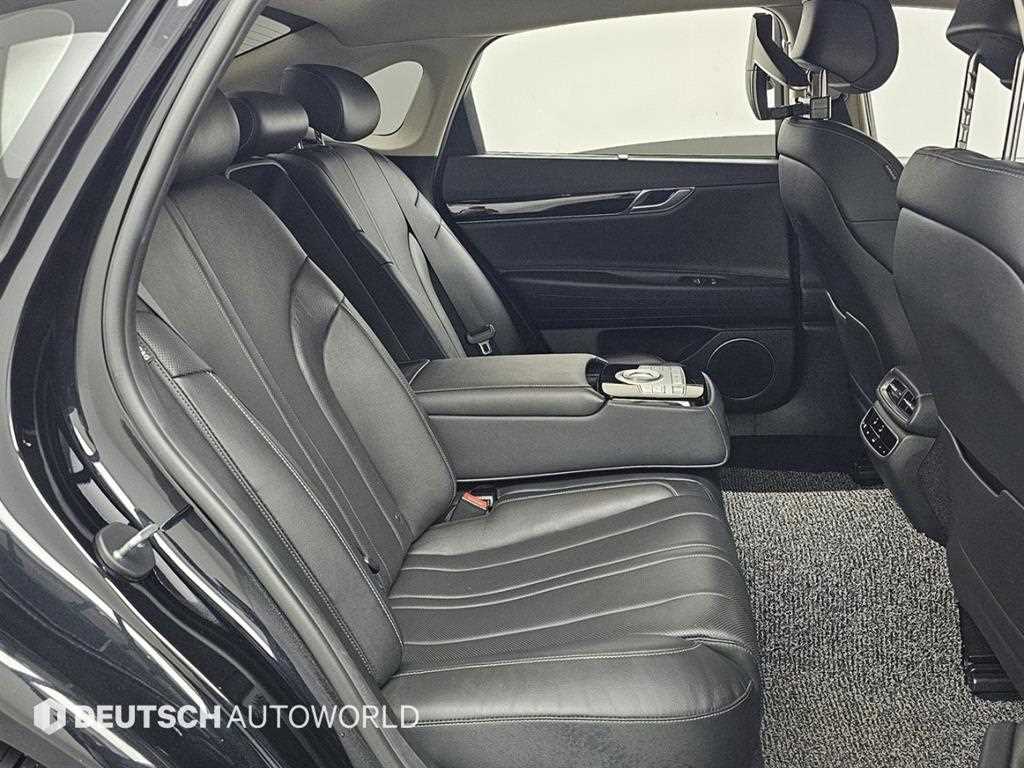 Genesis G80 — photo 12