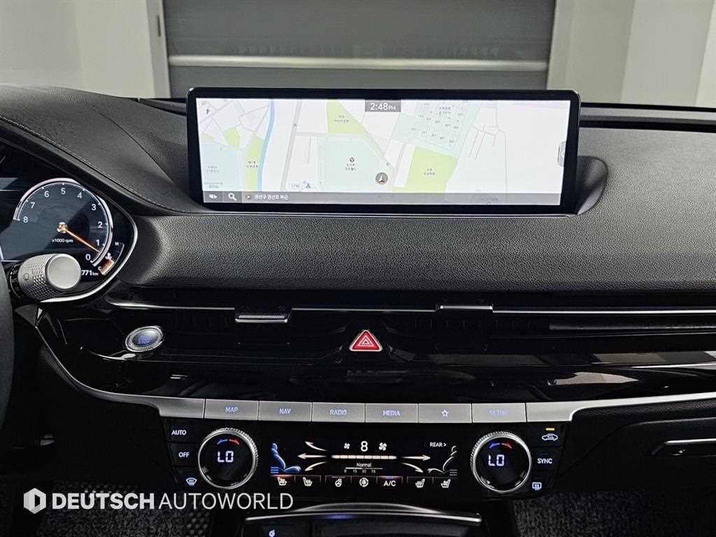 Genesis G80 — photo 14
