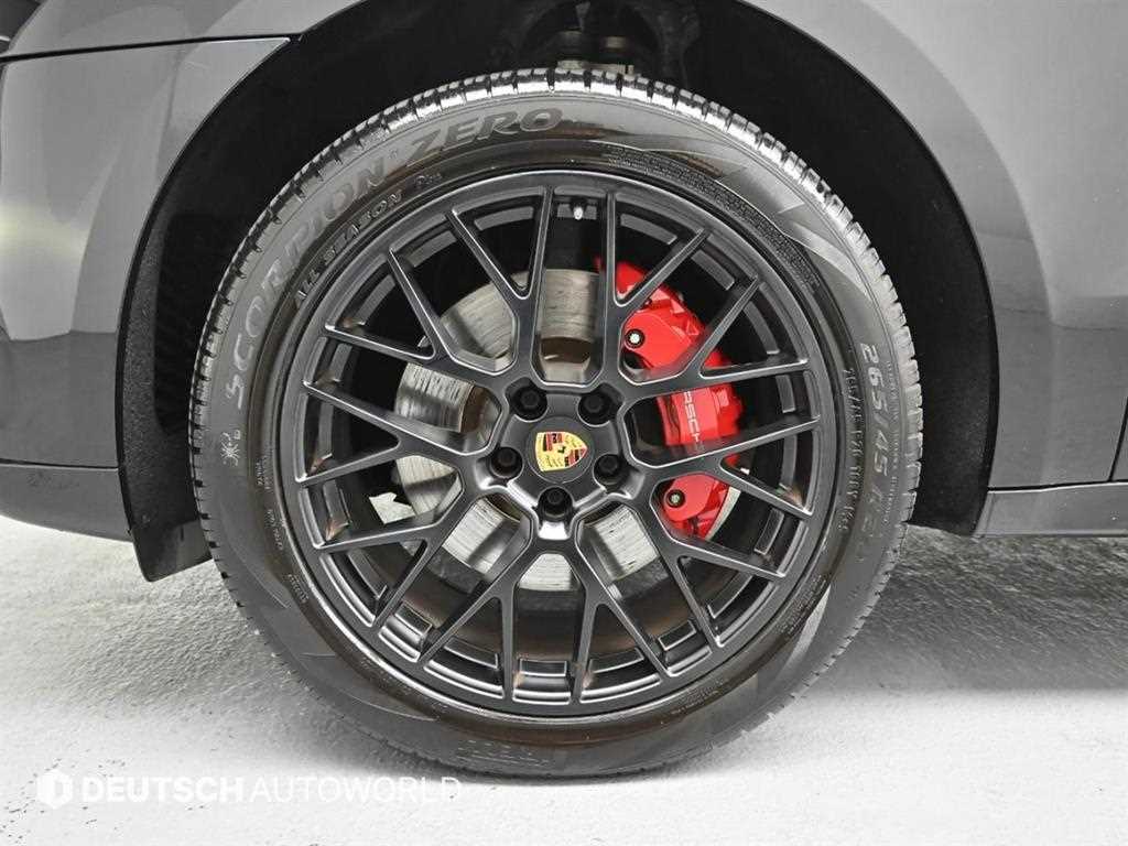 Porsche Macan — photo 06