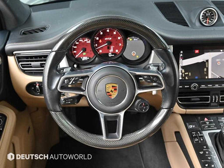 Porsche Macan — photo 13