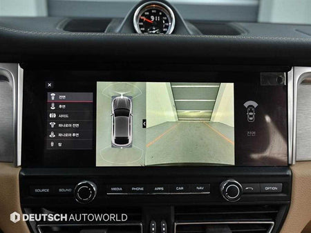 Porsche Macan — photo 15