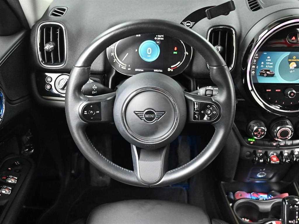 Mini Countryman — photo 13