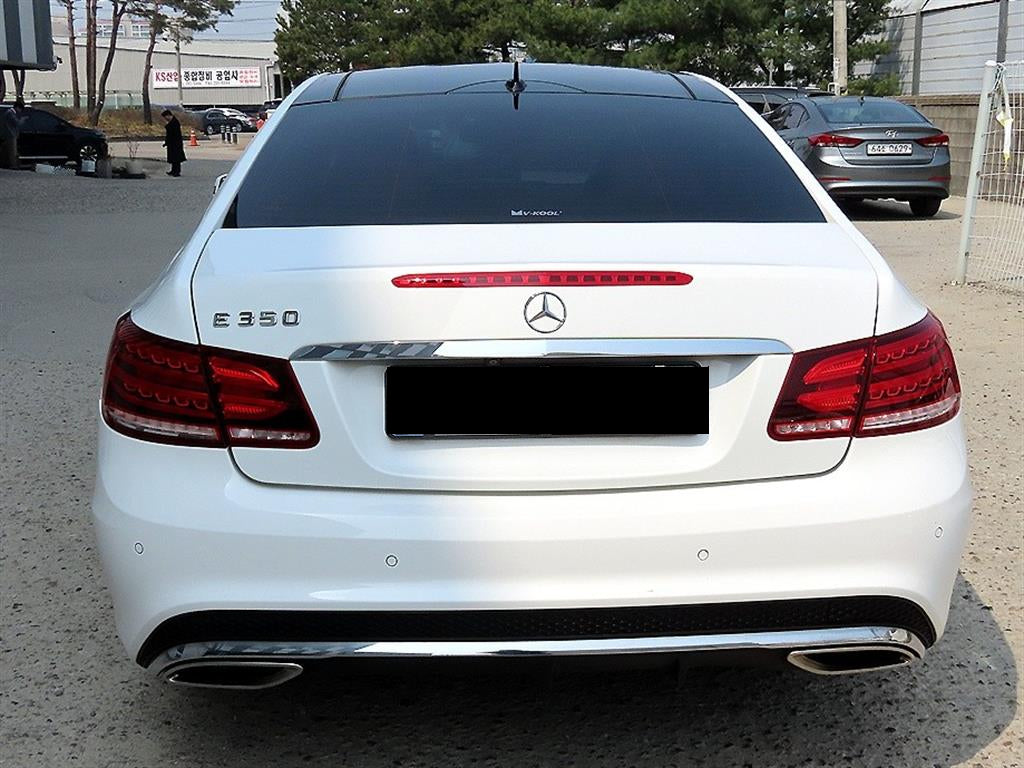 Mercedes-Benz E-Class — photo 04
