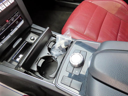 Mercedes-Benz E-Class — photo 11