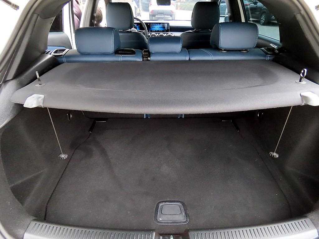 Mercedes-Benz A-Class — photo 17
