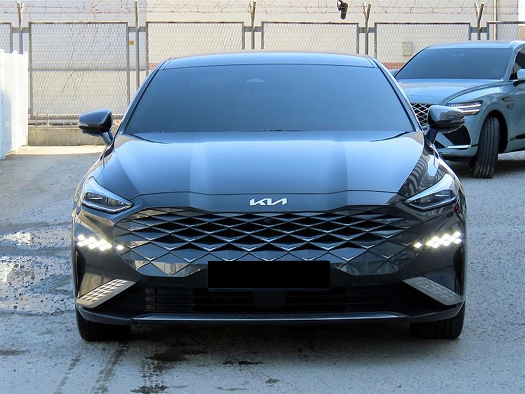 Kia K8 — photo 01