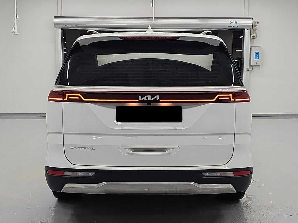 Kia Carnival — photo 03