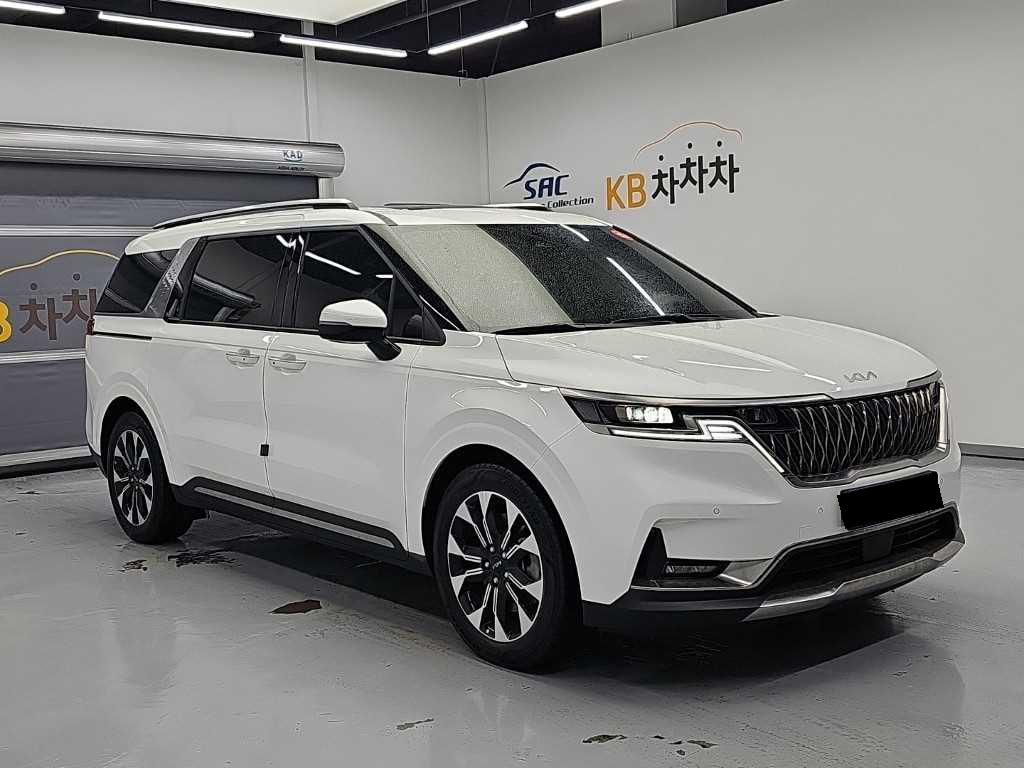 Kia Carnival — photo 04
