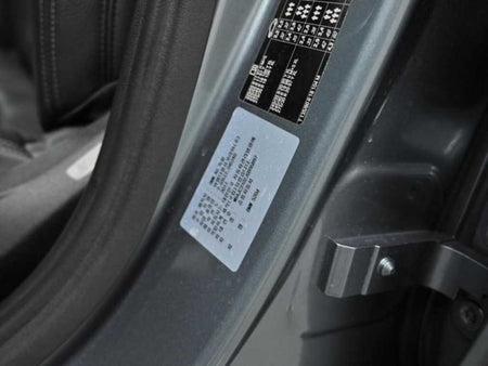 BMW 5-Series — photo 20