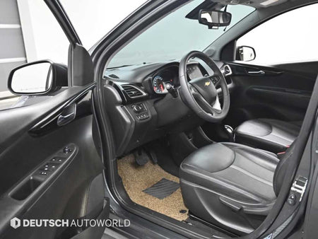 CHEVROLET Spark — photo 11