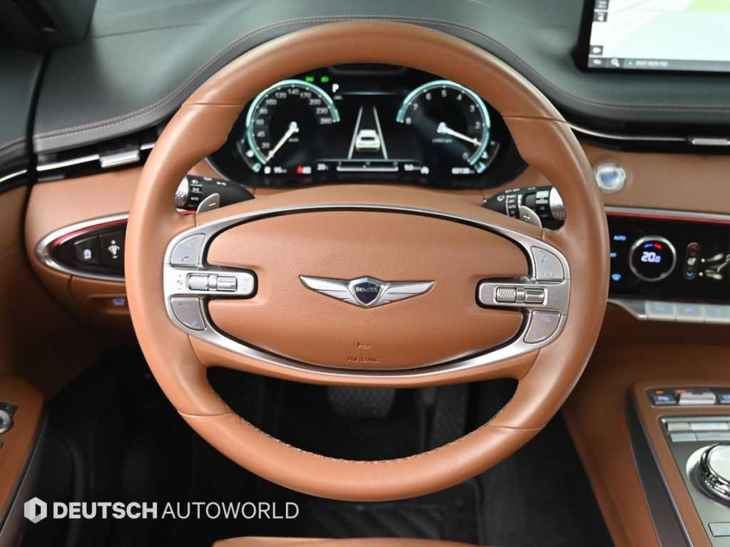 Genesis GV70 — photo 13